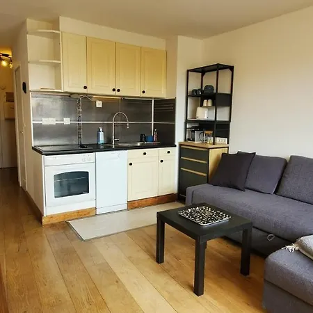 Modern T2 Near Train Station With Swimming Pool * Fréjus